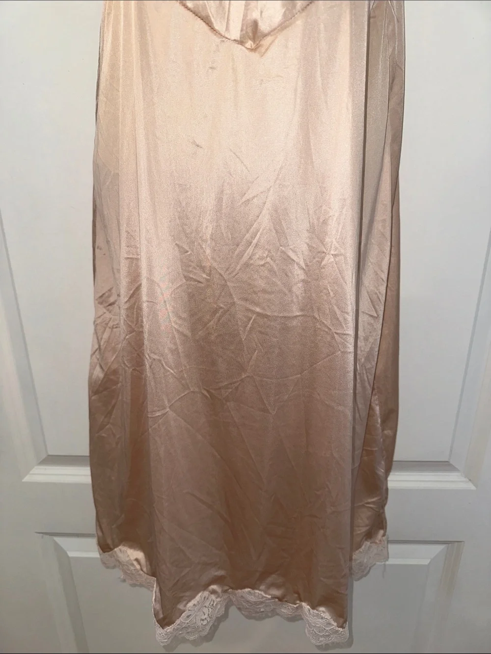 Vintage 60s light blush pink full nylon slip with lace detailing - Picture 3 of 8